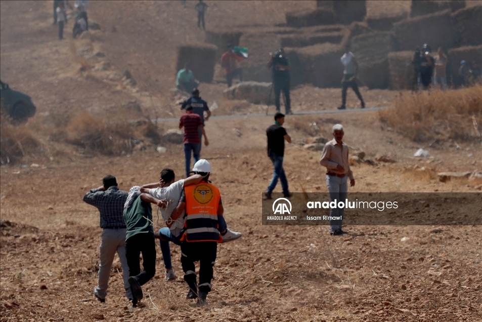 إصابة 46 فلسطينيا برصاص الجيش الإسرائيلي بالضفة