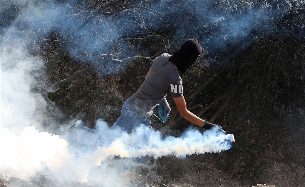 یورش نظامیان اسرائیلی به تظاهرات فلسطینیان در کرانه باختری 