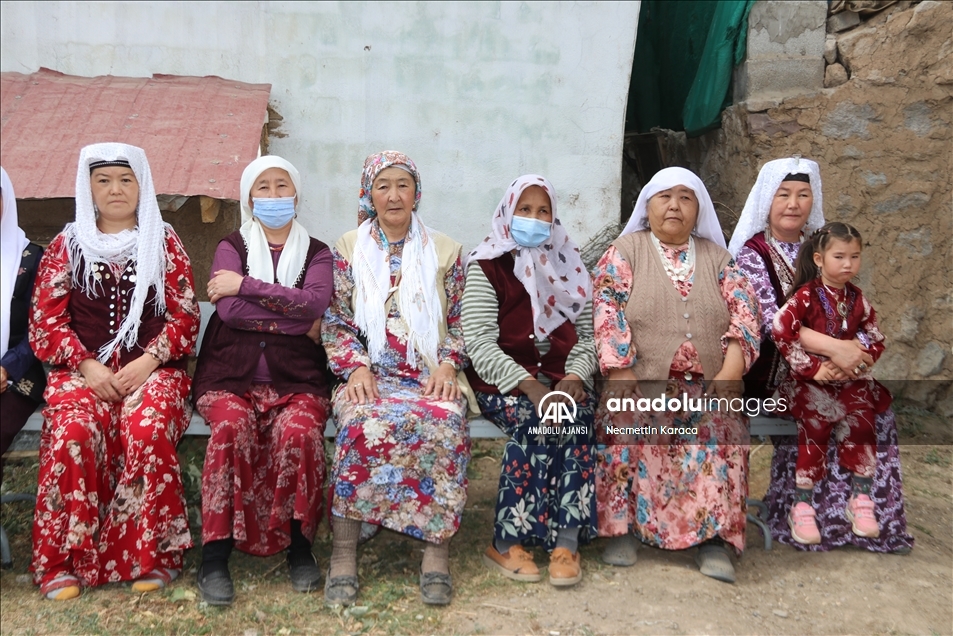 Van'da Kırgız Türklerinin düzenlediği "kültür şenliği" renkli görüntülere sahne oldu