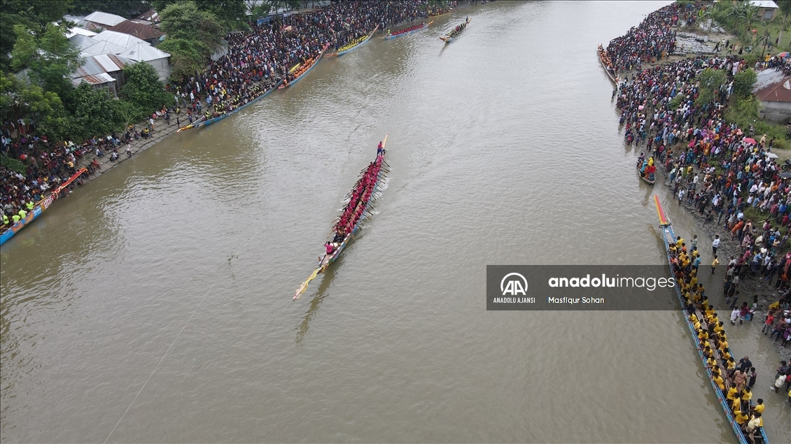 Bangladeş'te geleneksel kürek yarışları