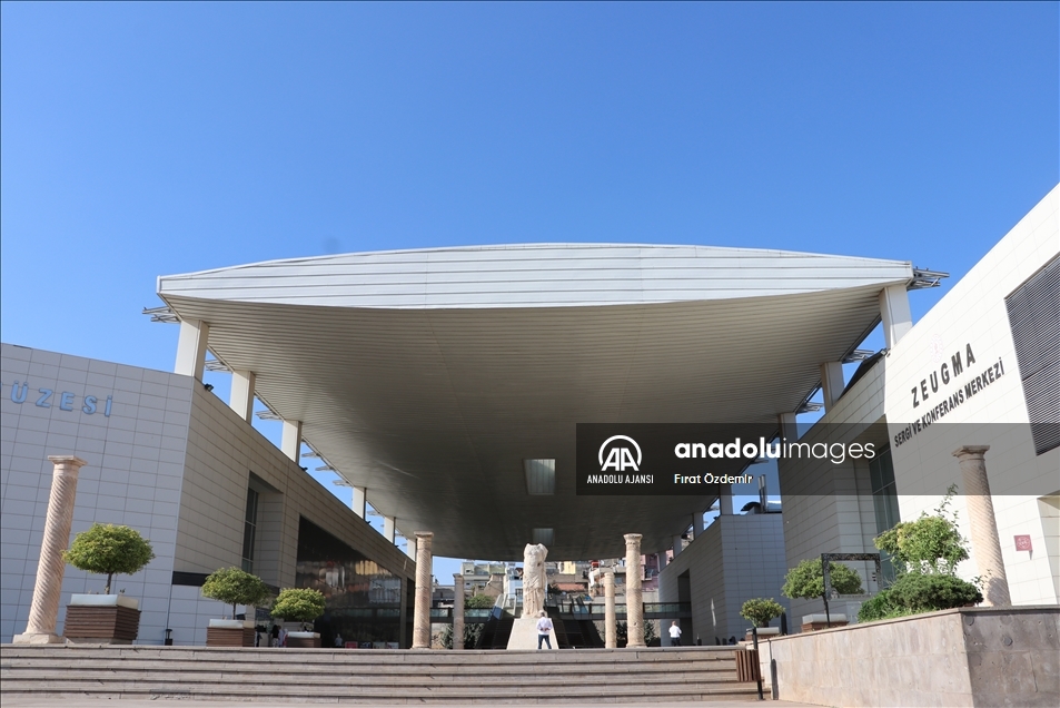 Zeugma Mozaik Müzesi'nin "gönüllü gençleri"ne tarihi ortamda müzecilik deneyimi