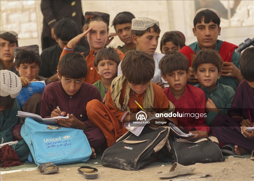 Herat kampında ülke içinde yerinden edilen Afganlar