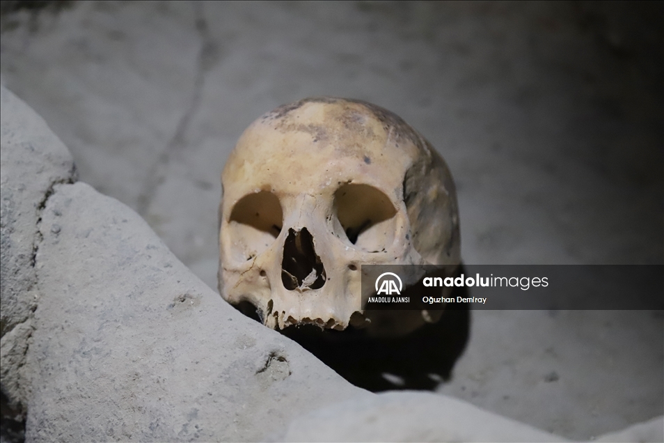 Aksaray'daki Aziz Mercurius yer altı şehrindeki mezarlar ilgi görüyor