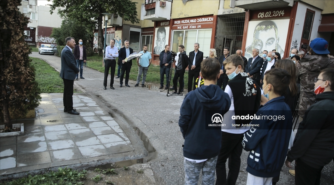 Granate prekinule dječije snove: Obilježena 29. godišnjica masakra na Trgu ZAVNOBiH-a