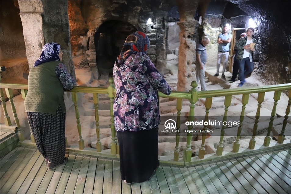 Aksaray'daki Aziz Mercurius yer altı şehrindeki mezarlar ilgi görüyor