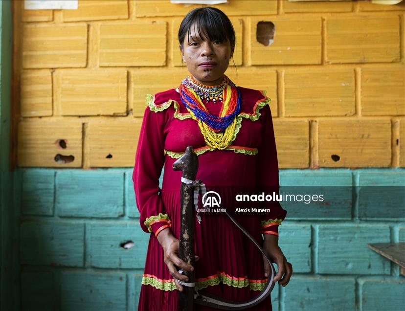 Kolombiya’nın Risaralda bölgesindeki Embera Chami ve Embera Katio yerlileri