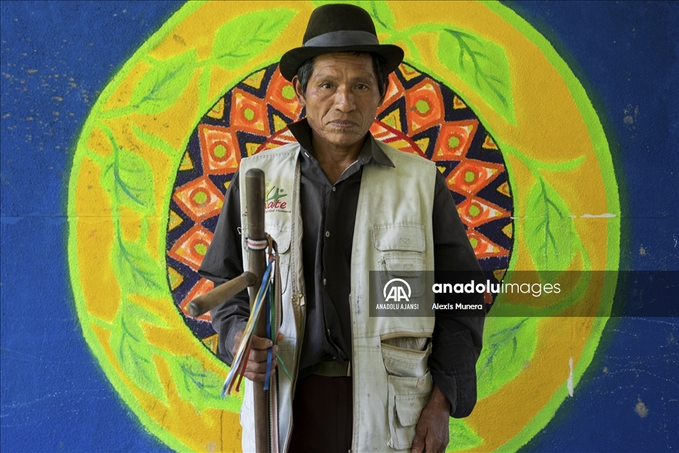 Kolombiya’nın Risaralda bölgesindeki Embera Chami ve Embera Katio yerlileri