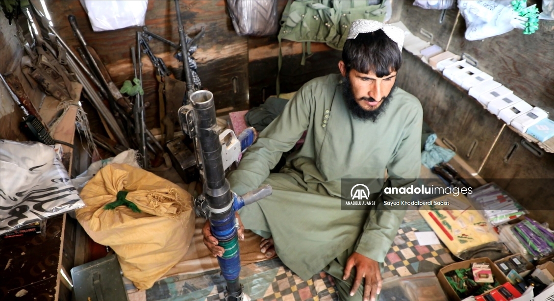 Taliban'ın kalesi Kandahar'da silah ticareti sona eriyor