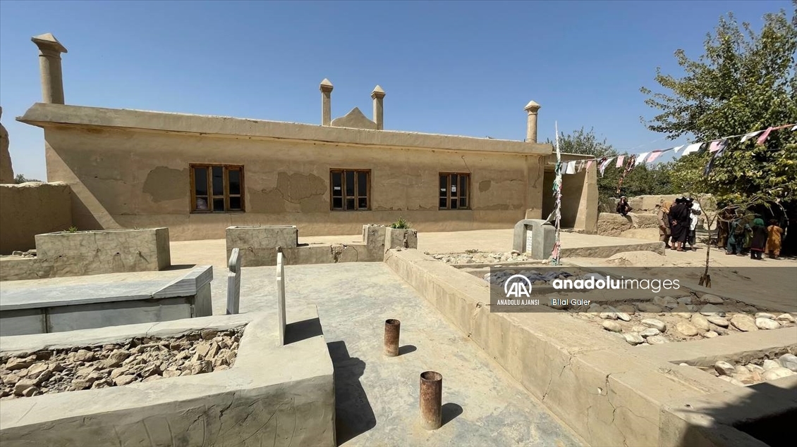 Taliban’ın ortaya çıktığı köyü görüntüledi