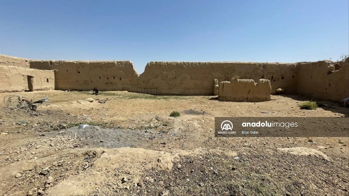 Taliban’ın ortaya çıktığı köyü görüntüledi