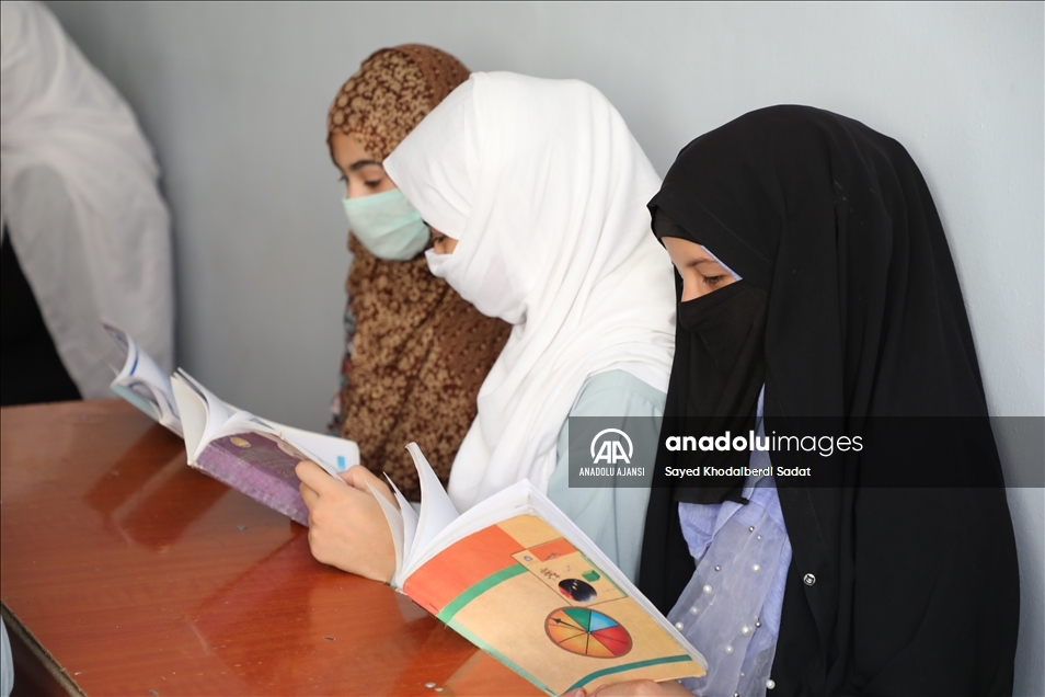 Kandahar vilayetindeki okullarda eğitim devam ediyor