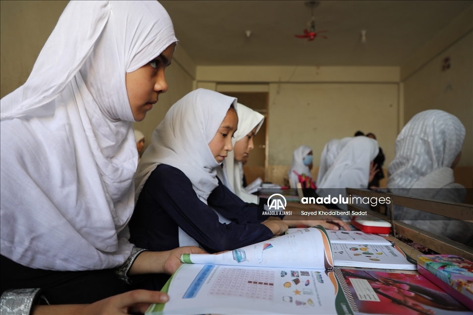 Kandahar vilayetindeki okullarda eğitim devam ediyor