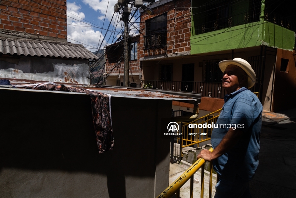 Así Es El Barrio Que Fundó Pablo Escobar En Medellín Colombia Anadolu Ajansı 6760