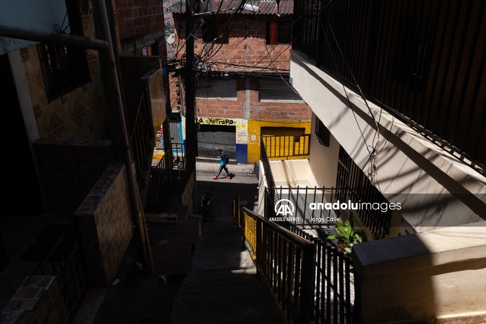 Así es el barrio que fundó Pablo Escobar en Medellín, Colombia