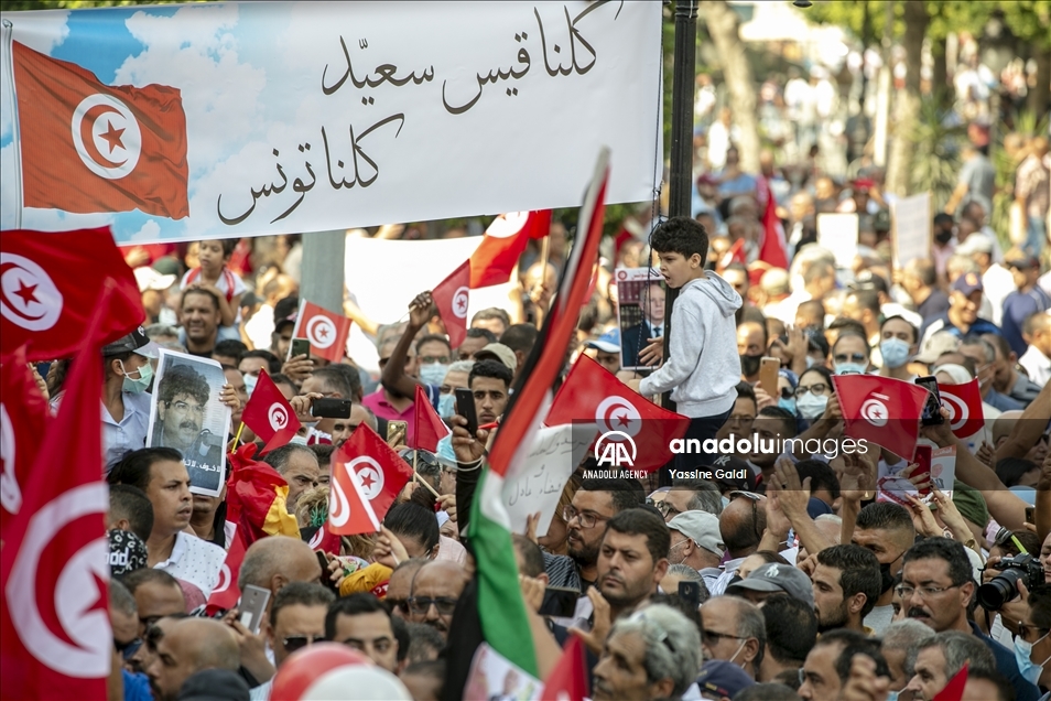 Tunisie : manifestations de soutien au président Saïed dans la capitale et plusieurs villes