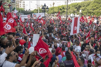 Tunisie : manifestations de soutien au président Saïed dans la capitale et plusieurs villes
