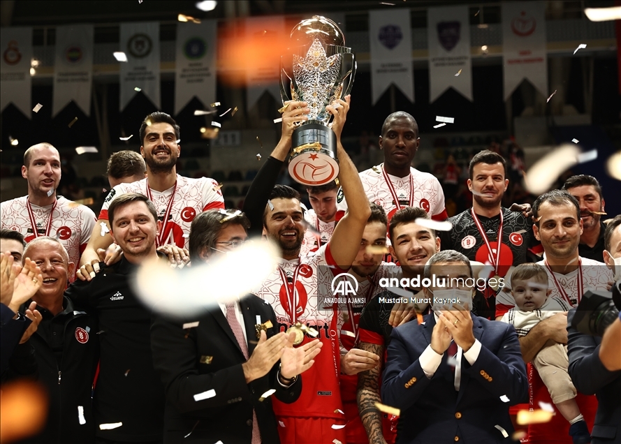 Voleybolda Spor Toto Şampiyonlar Kupası Ziraat Bankkart'ın