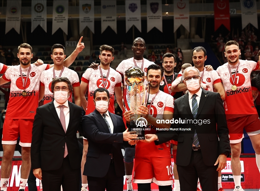 Voleybolda Spor Toto Şampiyonlar Kupası Ziraat Bankkart'ın