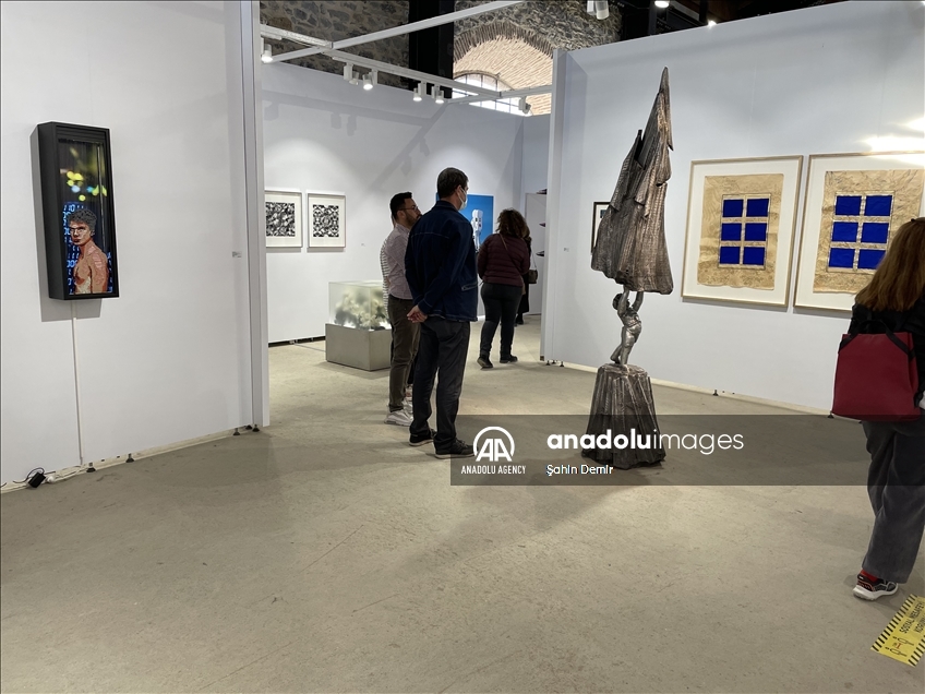 شانزدهمین نمایشگاه هنرهای معاصر استانبول آغاز به کار کرد