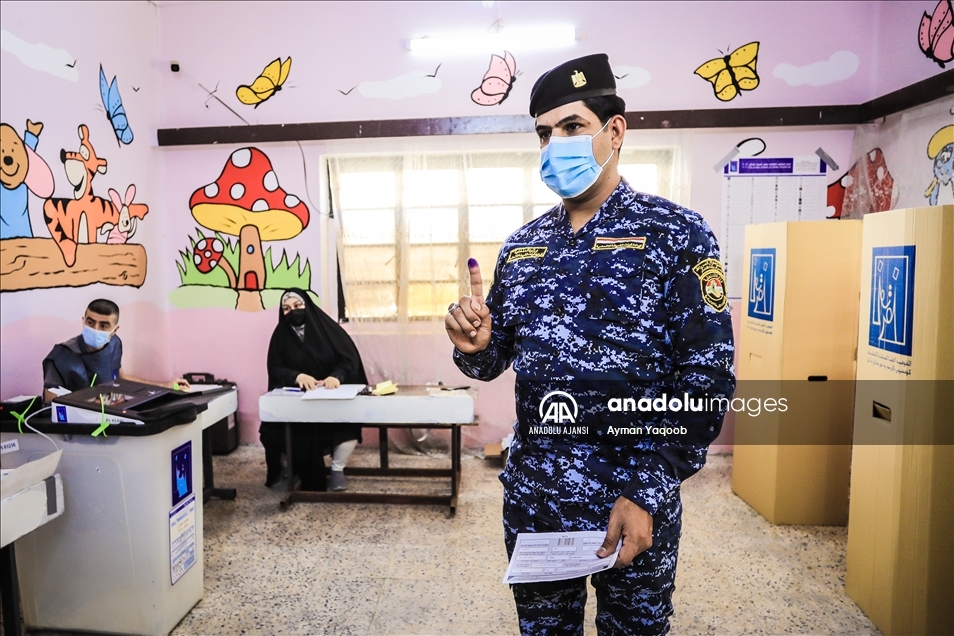 Irak’ta “özel oylama” devam ediyor