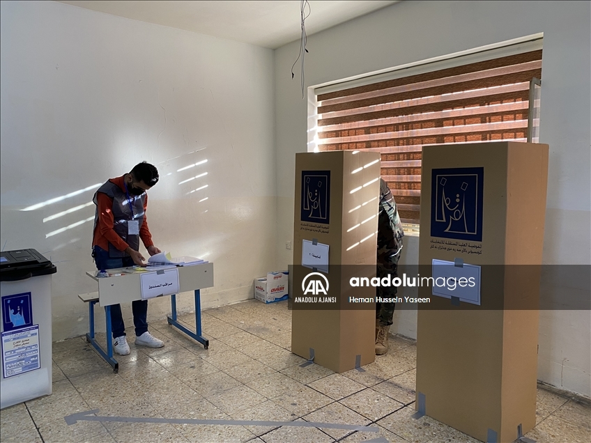 Irak’ta “özel oylama” devam ediyor