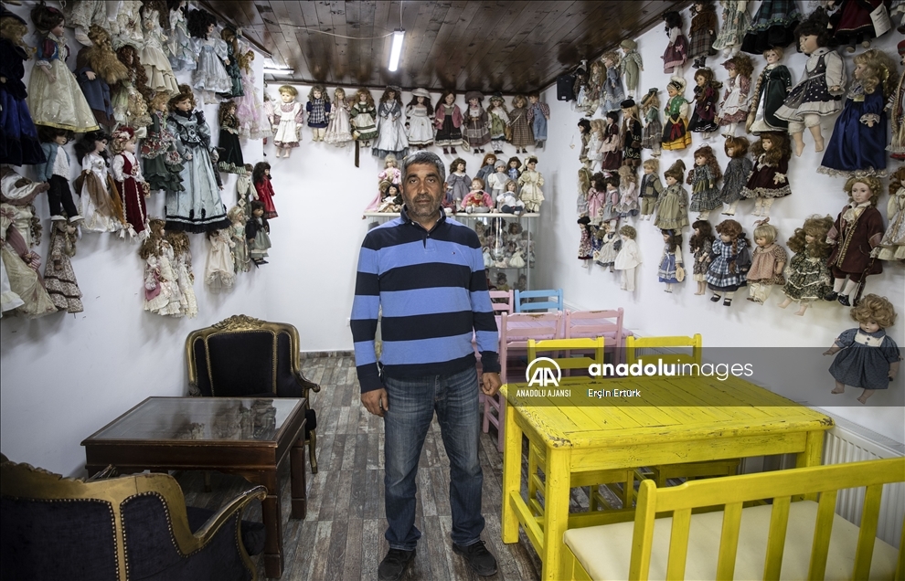 Topladığı taş bebekleri müzede sergilemek istiyor