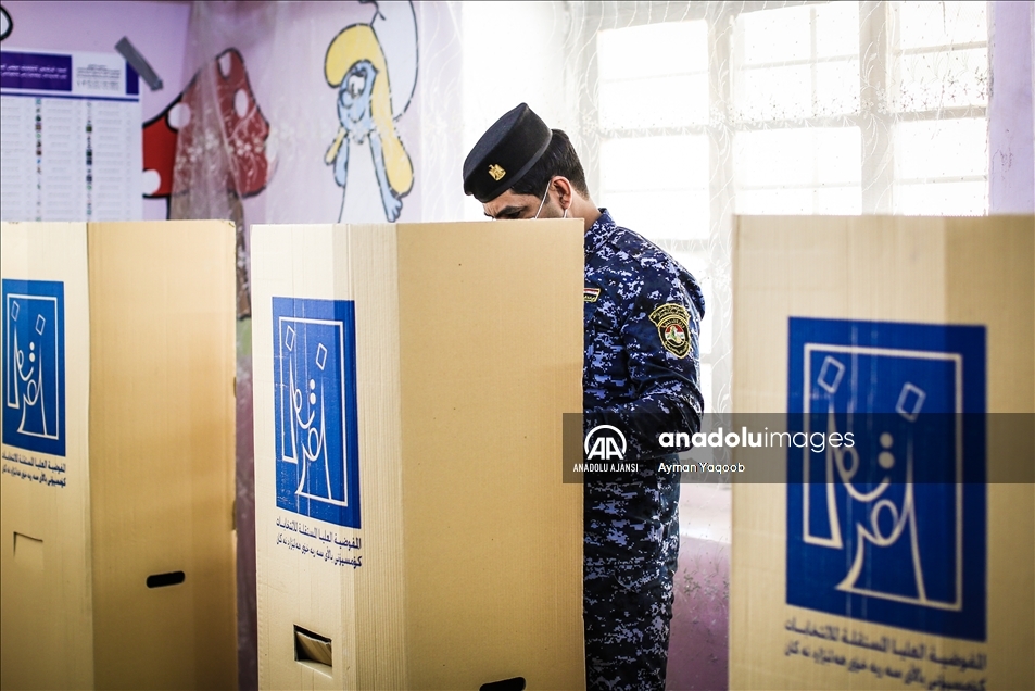 Irak’ta “özel oylama” devam ediyor