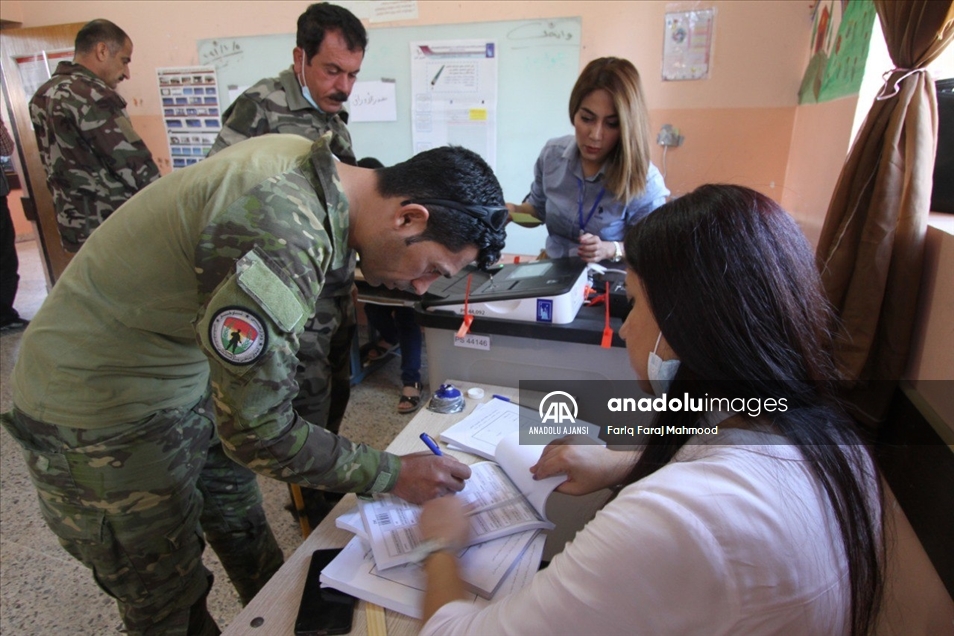 Irak’ta “özel oylama” devam ediyor