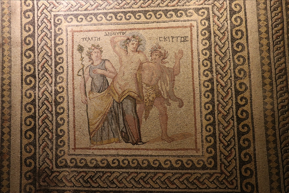 Muzeu Zeugma, vendi ku ruhen mozaikët e qytetit të themeluar nga një gjeneral i Aleksandrit të Madh