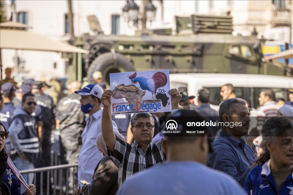 В Тунисе прошла акция протеста против решений президента Каиса Саида