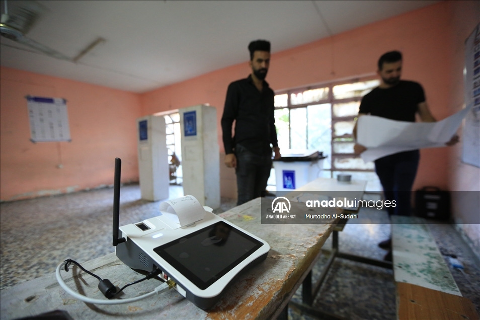 Voting begins in early general elections in Iraq