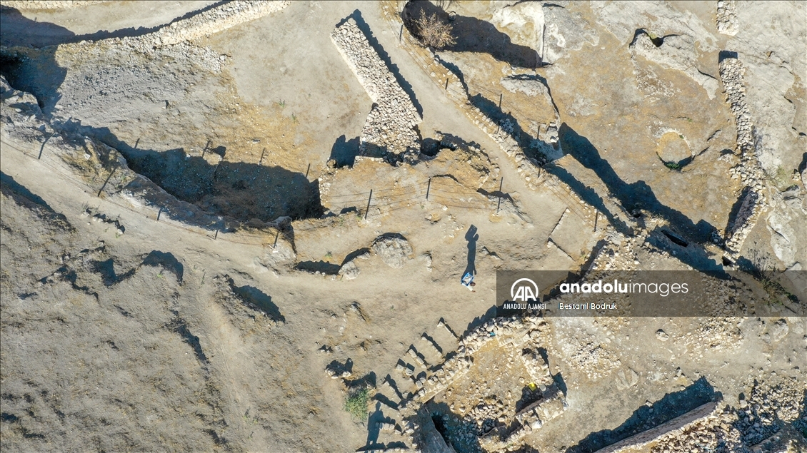 Arkeolog çiftin bebeği, Hasankeyf kazı ekibinin neşe kaynağı oldu
