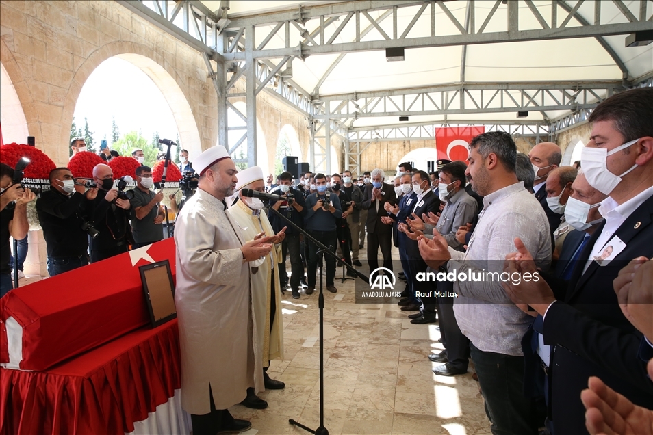 Şehit polis Fatih Doğan, Adıyaman'da son yolculuğuna uğurlandı