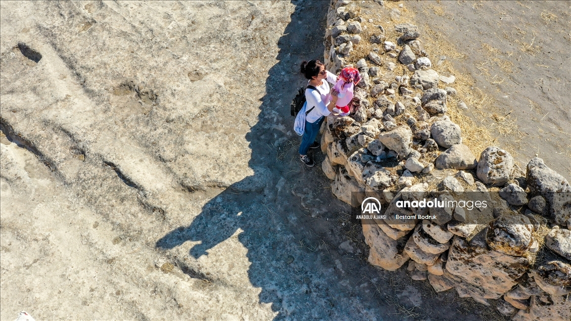 Arkeolog çiftin bebeği, Hasankeyf kazı ekibinin neşe kaynağı oldu