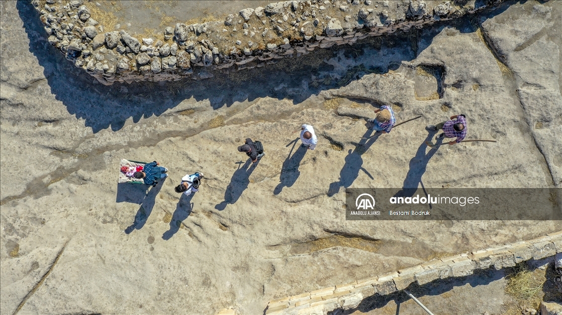 Arkeolog çiftin bebeği, Hasankeyf kazı ekibinin neşe kaynağı oldu