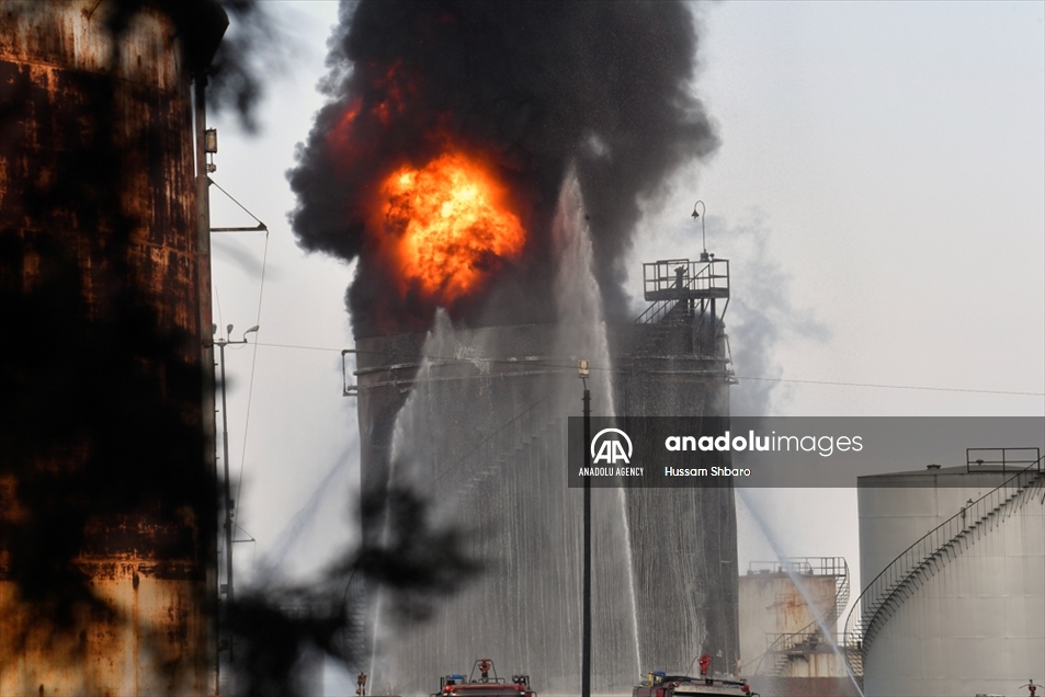 Un gran incendio se registró en una instalación petrolera de Líbano
