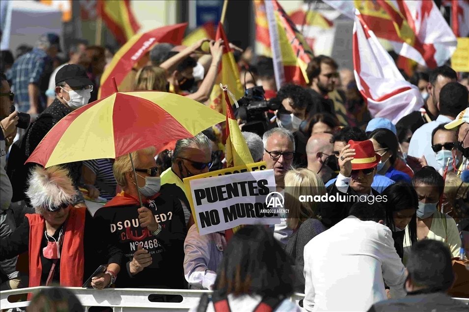 En el Día de la Hispanidad, Barcelona es escenario de manifestaciones a favor y en contra de la unidad de España