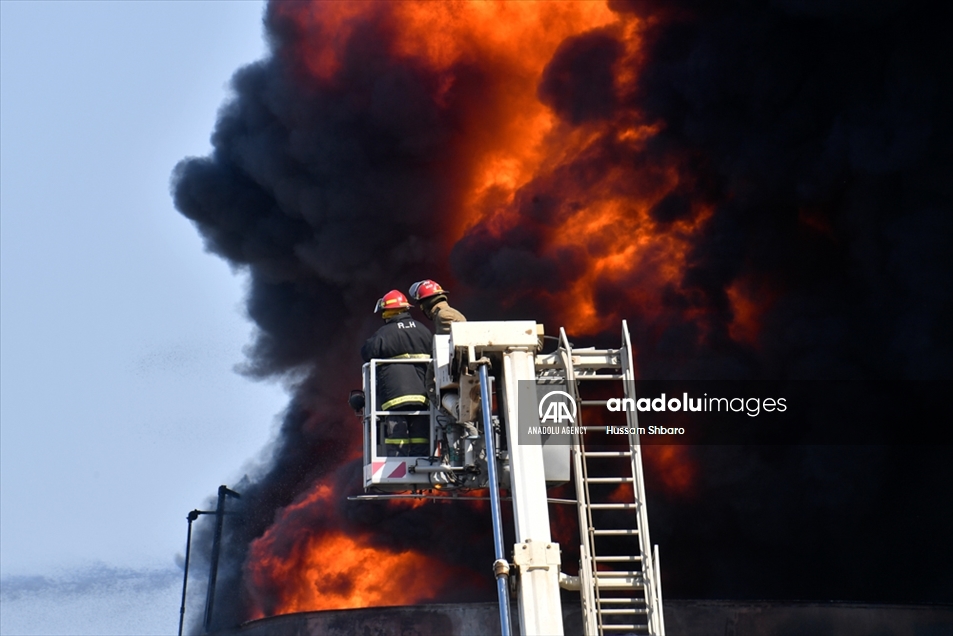 Un gran incendio se registró en una instalación petrolera de Líbano