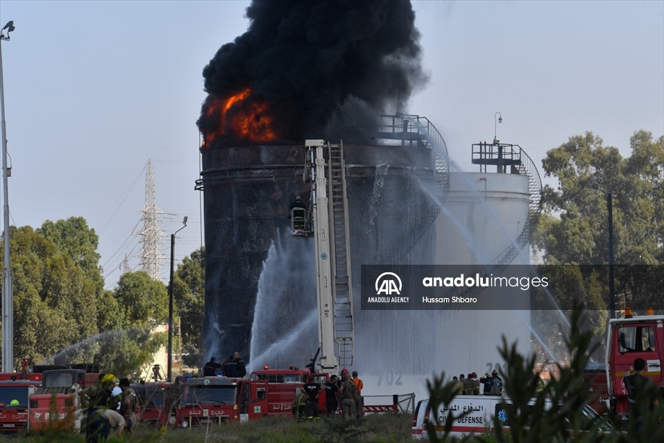 Un gran incendio se registró en una instalación petrolera de Líbano