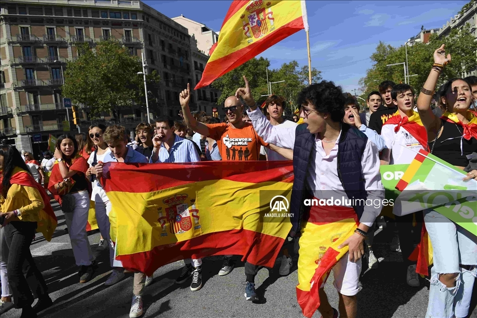 En el Día de la Hispanidad, Barcelona es escenario de manifestaciones a favor y en contra de la unidad de España 7