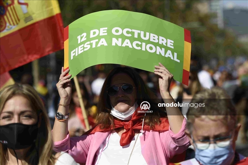 En el Día de la Hispanidad, Barcelona es escenario de manifestaciones a favor y en contra de la unidad de España 1