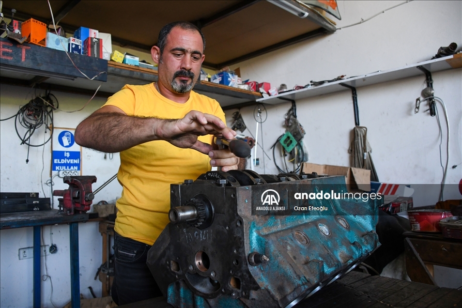 Adana'da hurda klasik otomobiller, Murat ustanın emekleriyle hayat buluyor