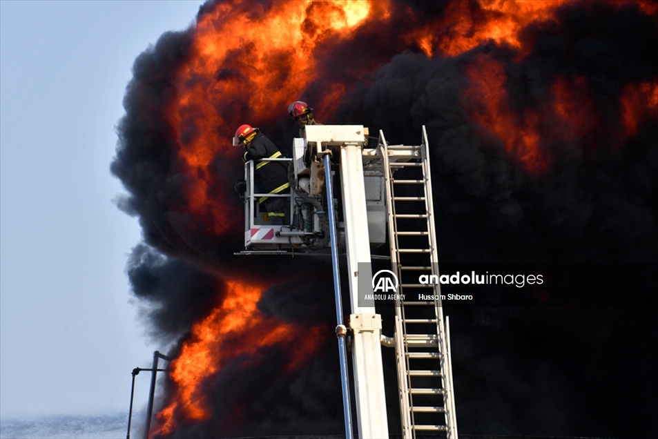 Un gran incendio se registró en una instalación petrolera de Líbano