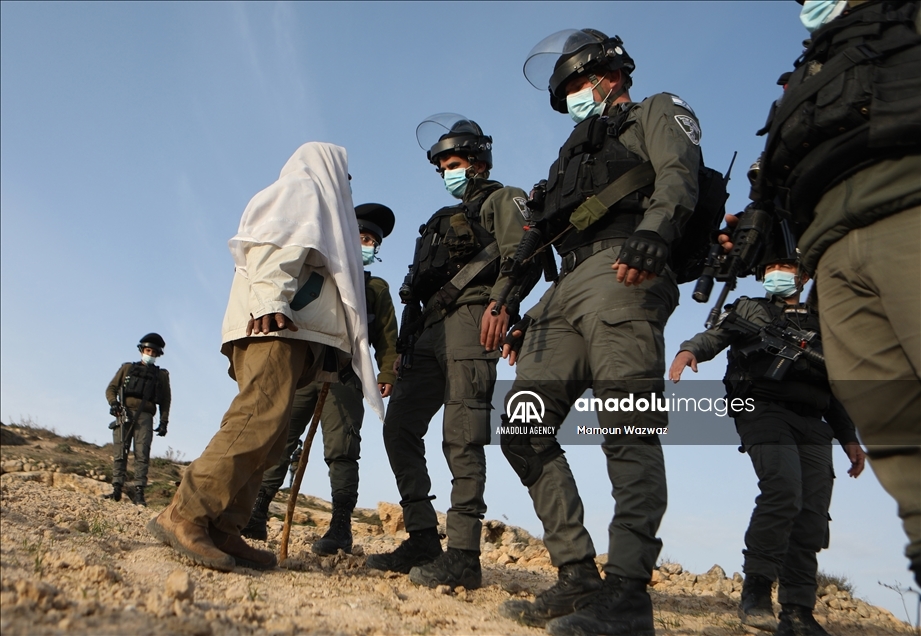 سليمان الهذالين.. مسن فلسطيني يقارع جيش إسرائيل