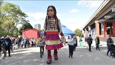 Little Amal, symbol of child refugees, reaches Paris