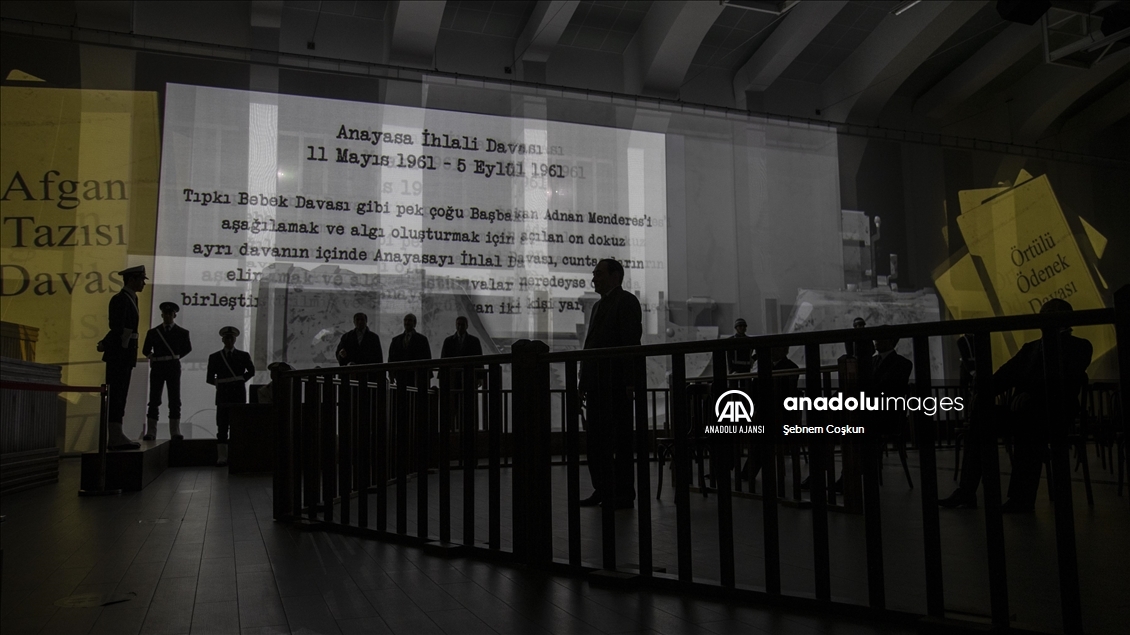 15 Temmuz gazileri ve şehit yakınları Demokrasi ve Özgürlükler Adası'nı ziyaret etti