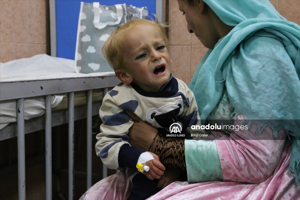 Afganistan'daki çocuklar açlık nedeniyle ölümle karşı karşıya