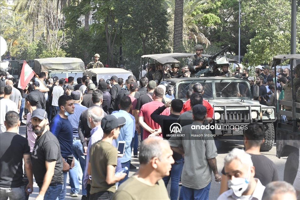 قتيل و6 جرحى بإطلاق نار خلال مظاهرة في بيروت