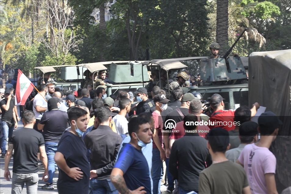 قتيل و6 جرحى بإطلاق نار خلال مظاهرة في بيروت