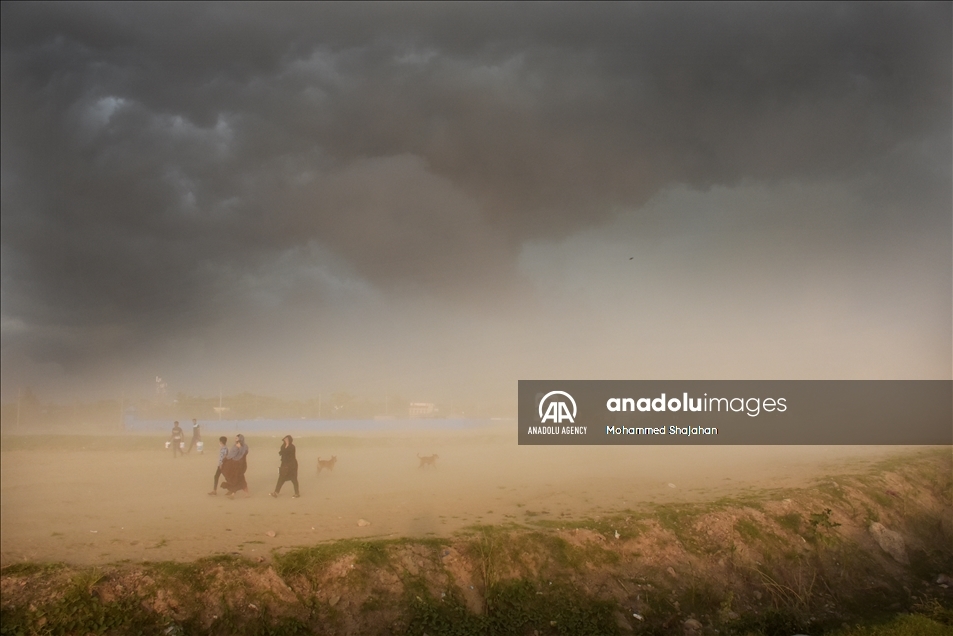 Sandstorm in the Potenga sea beach area of Chittagong
